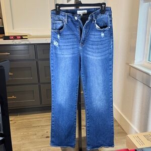 Risen Jeans-High-rise waist, straight-leg, light distressing @ pocket-Size 11/30